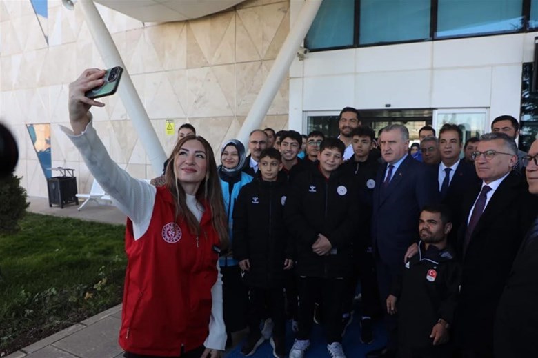  Gençlik ve Spor Bakanı Dr. Osman Aşkın Bak İlimizde