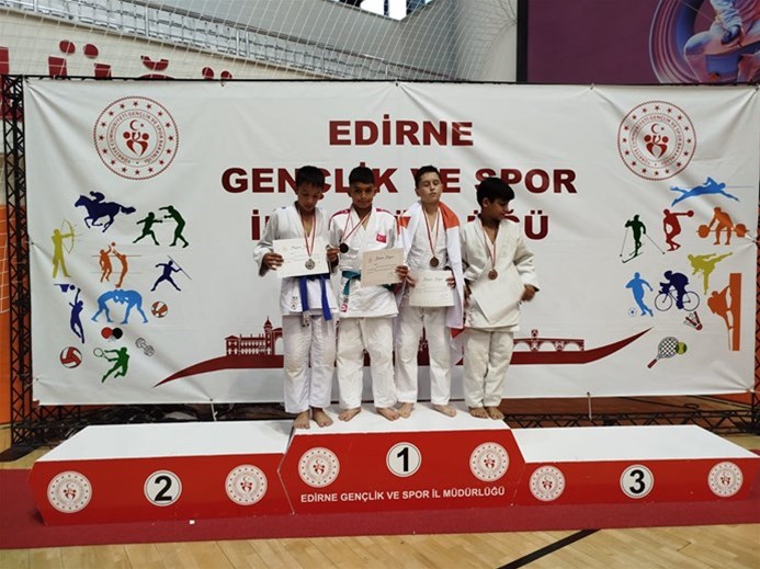 Judokalarımız Uluslararası Edirne Judo Turnuvası’ndan 7 Madalya ile Döndü