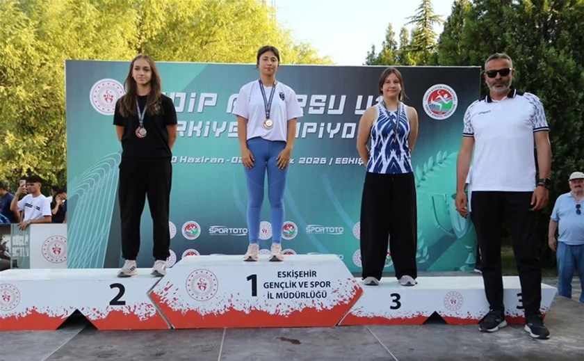 Sivas SEM Sporcularından U16 Türkiye Şampiyonası'nda Büyük Başarı