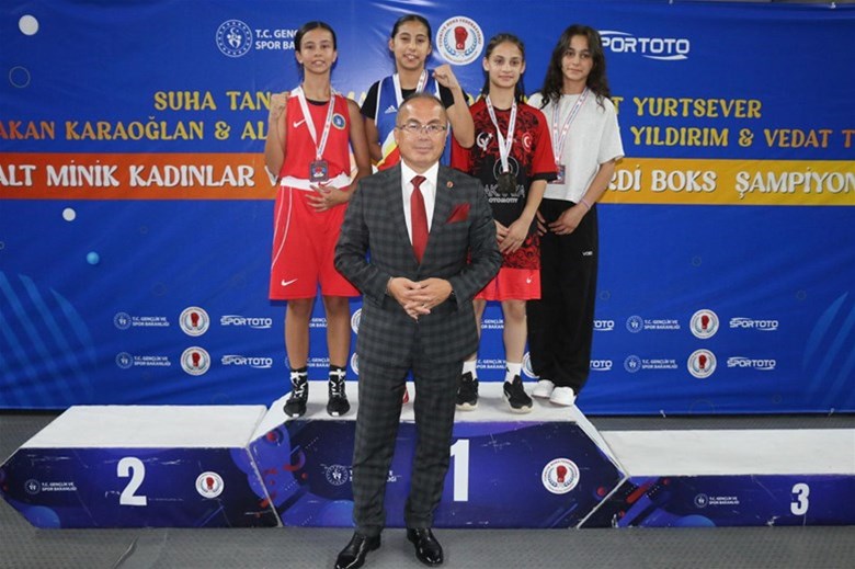 Türkiye Boks Federasyonunun 2025-2026 faaliyet programı kapsamında, ilimizin ev sahipliğinde 08-15 Ağustos tarihleri arasında Taha Akgül Spor Salonu’n